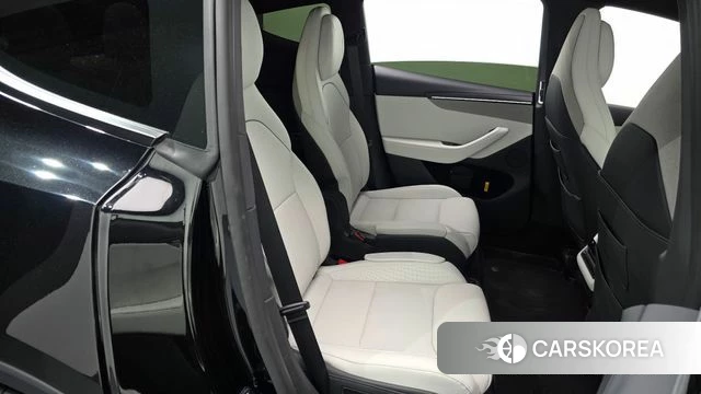 Tesla Model Y 2026 Черный из Кореи, фото 2