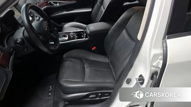 Infiniti Q70 2019 Белый из Кореи, фото 2