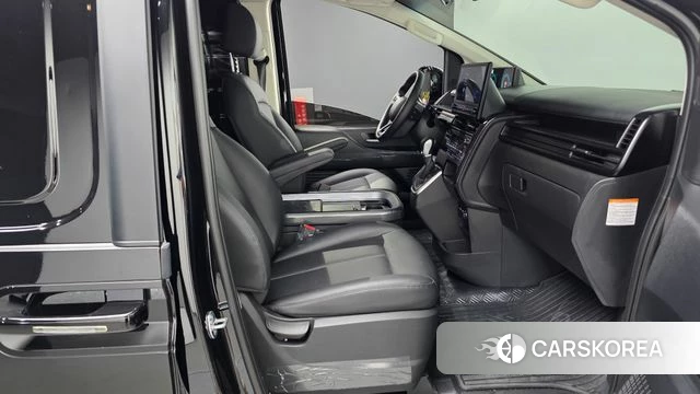 Hyundai The New Staria 2026 Черный из Кореи, фото 2