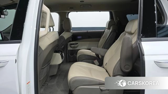 Kia Carnival 4th generation 2023 Белый из Кореи, фото 2