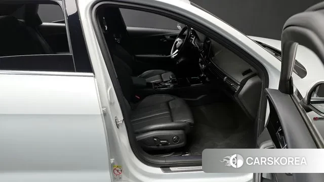 Audi A4 (B9) 2021 Белый из Кореи, фото 2