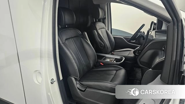 Hyundai ST1 2024 Белый из Кореи, фото 2