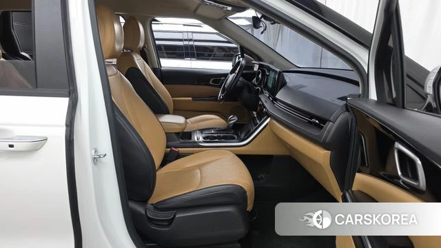 Kia Carnival 4th generation 2022 Белый из Кореи, фото 2