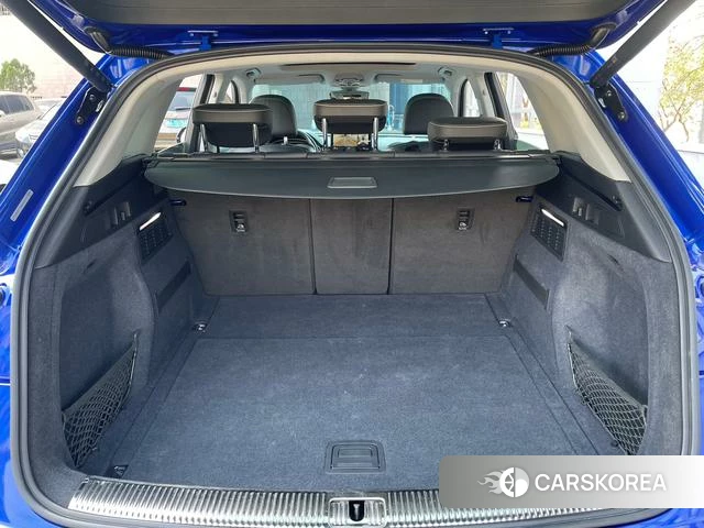 Audi Q5L 2021 Синий из Китая, фото 2
