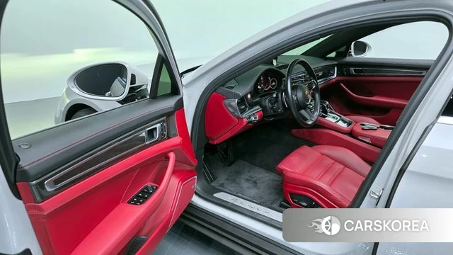Porsche Panamera (971) 2022 Серебристо-серый из Кореи, фото 2