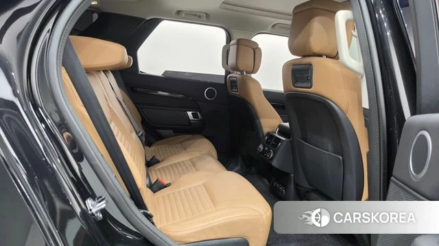 Land Rover Discovery 5 2021 Черный из Кореи, фото 2