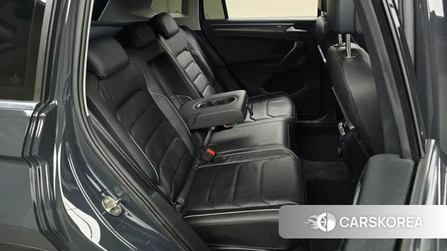 Volkswagen Tiguan second Generation 2020 Серый из Кореи, фото 2