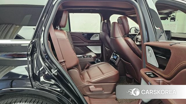 Lincoln Aviator 2nd generation 2021 Черный из Кореи, фото 2