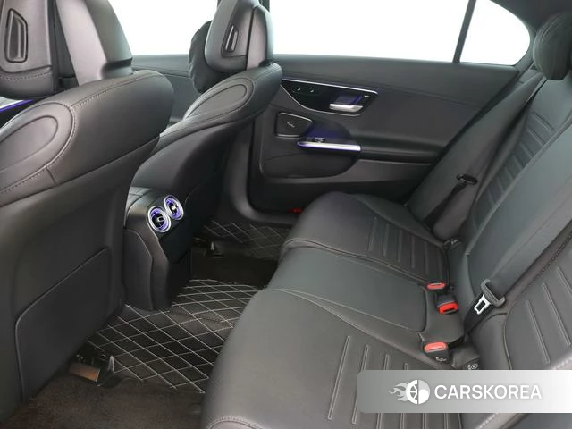 Mercedes-Benz C-class 2024 Белый из Китая, фото 2