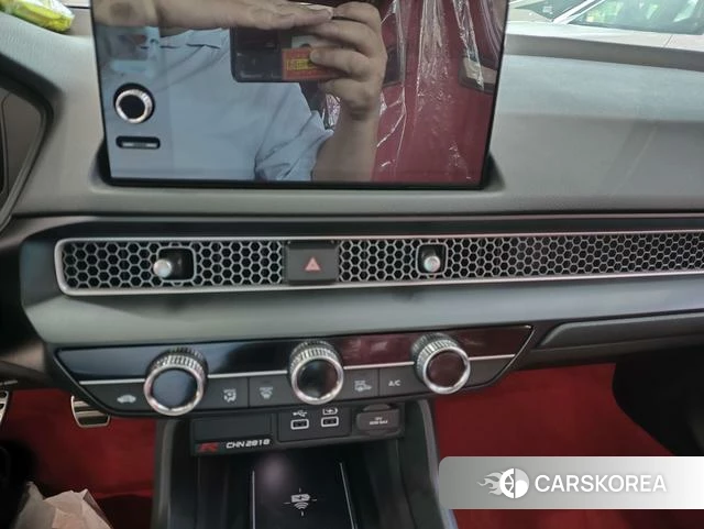 Honda Civic 2023 Белый из Китая, фото 2