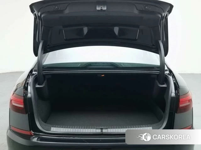 Volkswagen Passat 2022 Черный из Китая, фото 2
