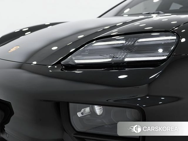 Porsche Makan EV 2025 Черный из Кореи, фото 2