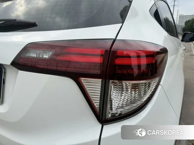 Honda Vezel 2021 Белый из Китая, фото 2