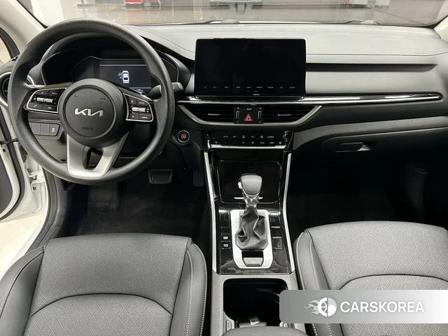 Kia K3 2023 Белый из Китая, фото 2