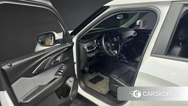 Chevrolet (GM Daewoo) Trailblazer 2022 Белый из Кореи, фото 2