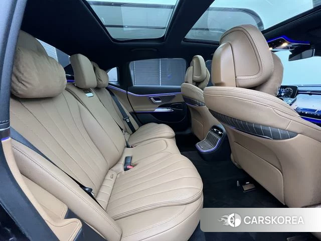 Mercedes-Benz E-Class 2024 Черный из Китая, фото 2