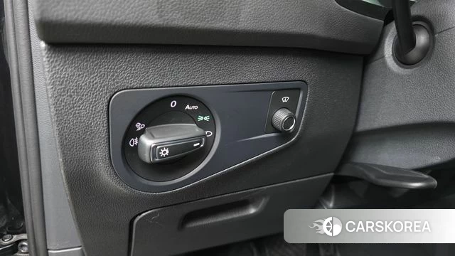Volkswagen Tiguan second Generation 2022 Черный из Кореи, фото 2