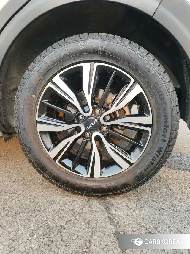Kia KX1 2022 Белый из Китая, фото 2