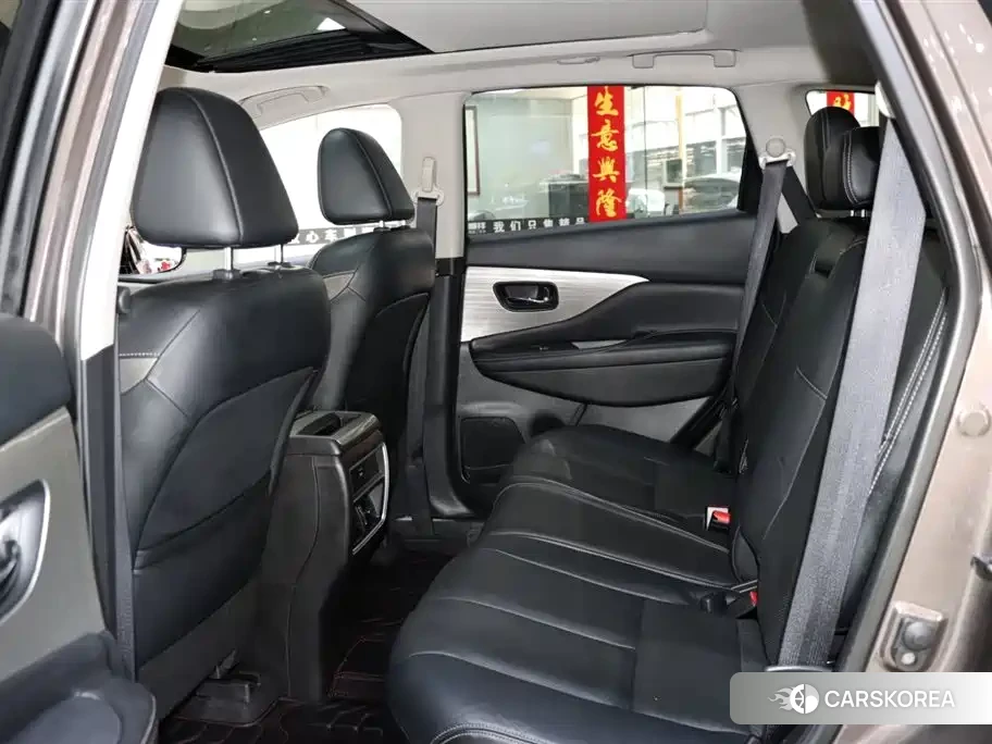 Nissan Murano 2022 Champagne/brown из Китая, фото 2