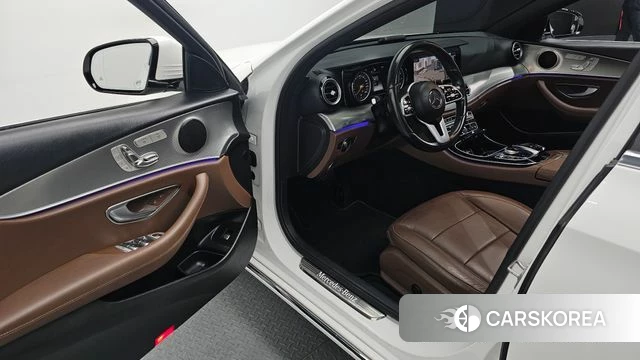Mercedes-Benz E-Class W213 2019 Белый из Кореи, фото 3