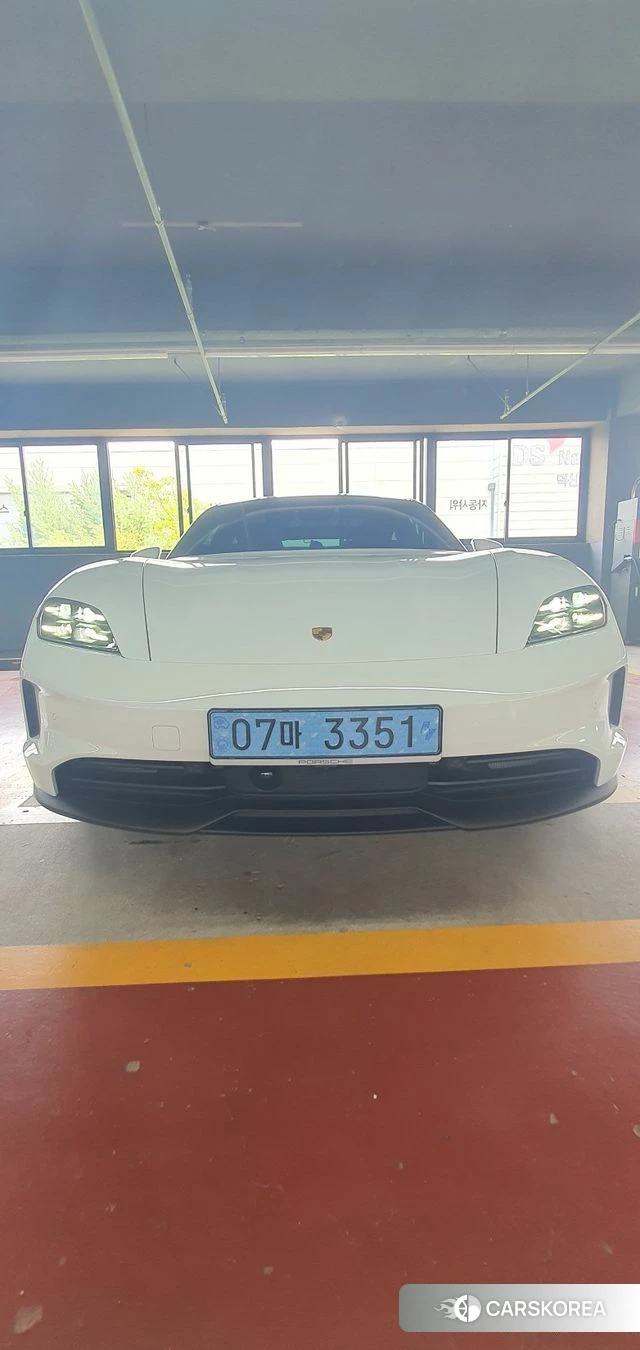 Porsche Taycan 2025 Белый из Кореи, фото 2