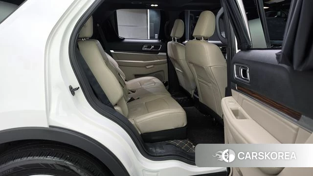 Ford Explorer 2019 Белый из Кореи, фото 2
