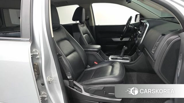 Chevrolet (GM Daewoo) Colorado 2020 Серебряный из Кореи, фото 2