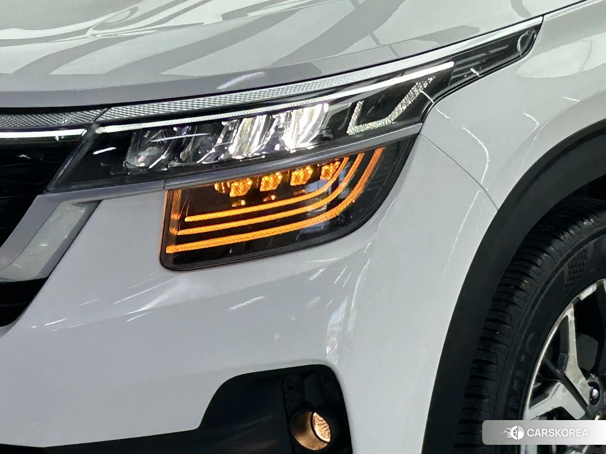 Kia KX3 2021 Белый из Китая, фото 2