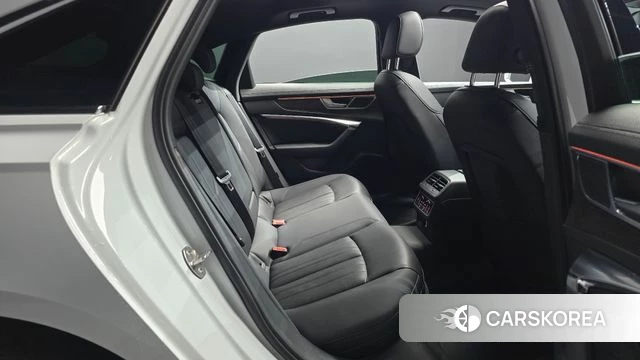 Audi A6 (C8) 2020 Белый из Кореи, фото 2
