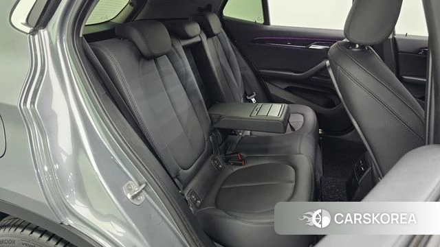 BMW X2 (F39) 2022 Серый из Кореи, фото 2