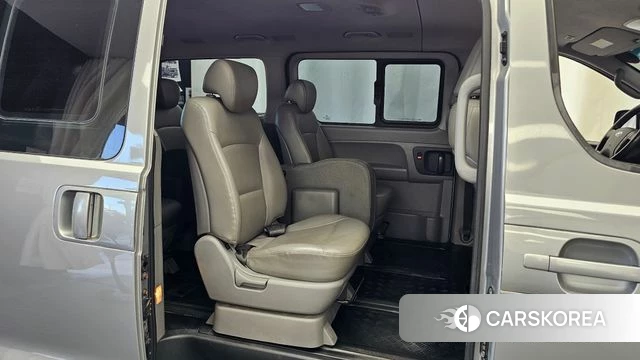 Hyundai The New Grand Starex 2019 Серебряный из Кореи, фото 2