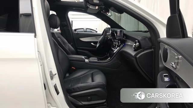 Mercedes-Benz GLC-Class X253 2020 Белый из Кореи, фото 2