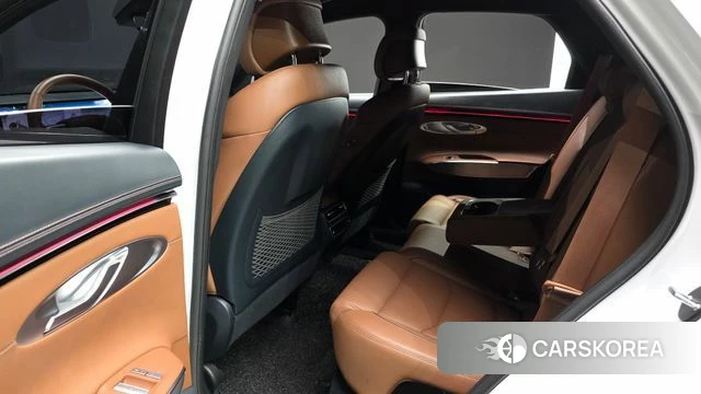 Genesis GV70 2024 Белый из Кореи, фото 2