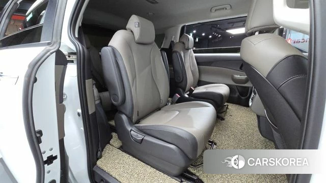 Kia The New Carnival 4th Generation 2023 Белый из Кореи, фото 2