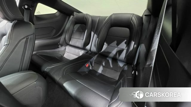 Ford Mustang 7th Generation 2024 Красный из Кореи, фото 2