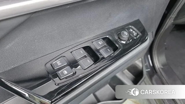 Ssangyong Torres 2023 Черный из Кореи, фото 2