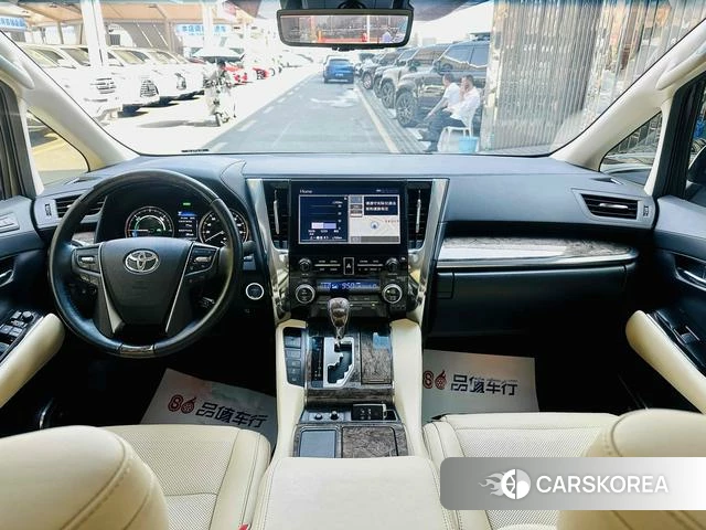 Toyota Alphard 2021 Белый из Китая, фото 2