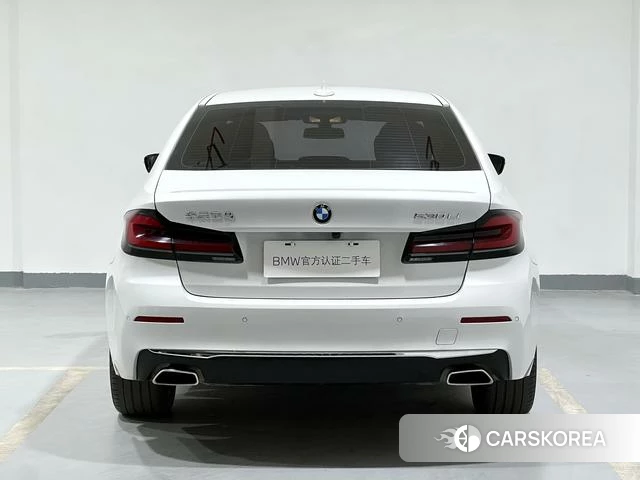 BMW 5 series 2022 Белый из Китая, фото 2