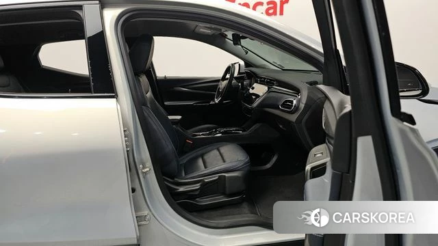 Chevrolet (GM Daewoo) Bolt EUV 2022 Серебристо-серый из Кореи, фото 2