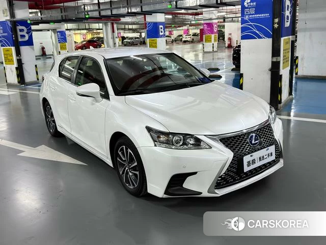 Lexus CT 2021 Белый из Китая, фото 2