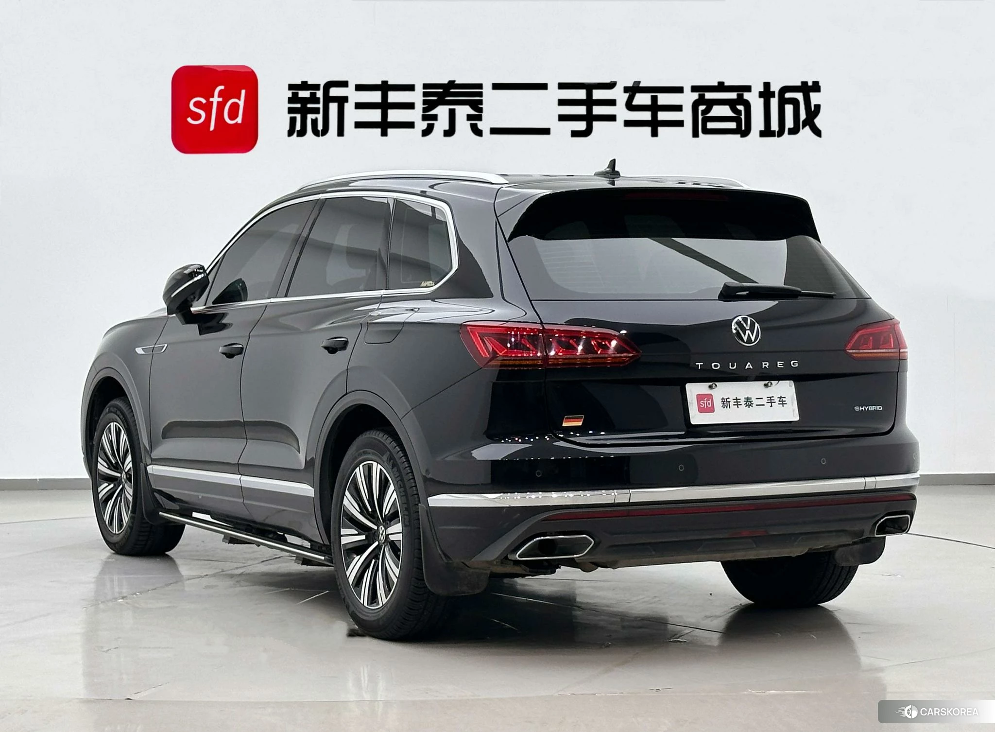 Volkswagen Touareg 2020 Черный из Китая, фото 2