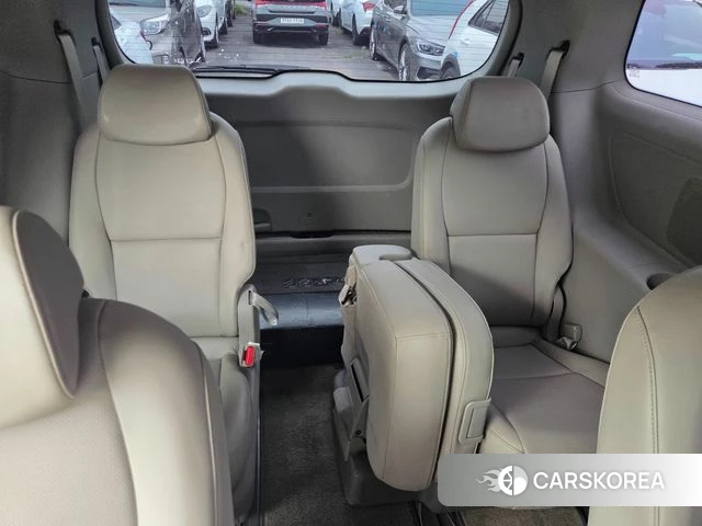 Kia The New Carnival 2019 Белый из Кореи, фото 2