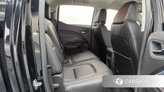 Chevrolet (GM Daewoo) Real New Colorado 2022 Черный из Кореи, фото 2