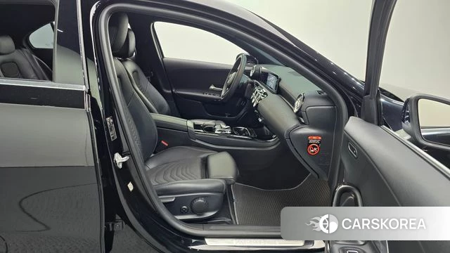 Mercedes-Benz A-Class W177 2020 Черный из Кореи, фото 2