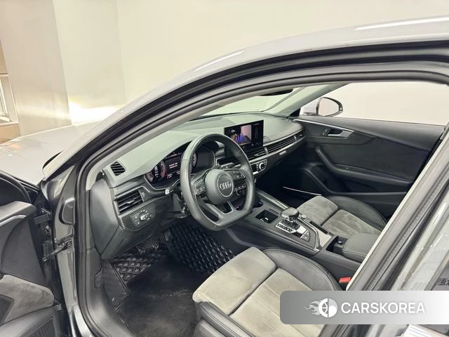 Audi A4L 2020 Серебристо-серый из Китая, фото 2