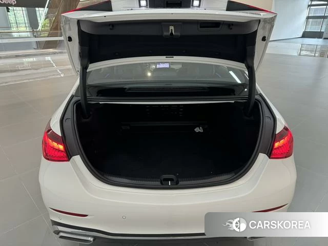 Mercedes-Benz C-class 2024 Белый из Китая, фото 2