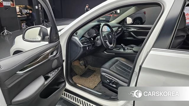 BMW X6 (F16) 2018 Белый из Кореи, фото 2