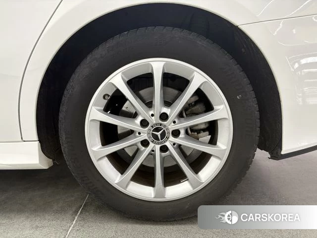 Mercedes-Benz A-Class 2021 Белый из Китая, фото 2