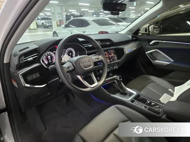 Audi Q3 (F3) 2025 Белый из Кореи, фото 2