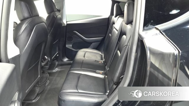 Tesla Model Y 2022 Черный из Кореи, фото 2